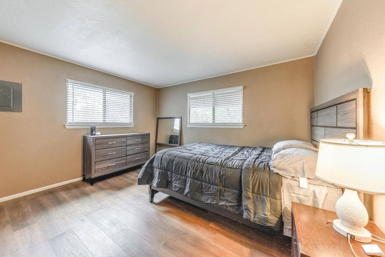 Serene With Fenced Yard Near Downtown! Hébergement de vacances Ruidoso