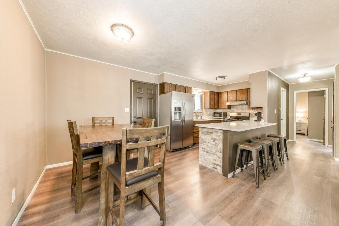 Serene With Fenced Yard Near Downtown! Holiday home Ruidoso